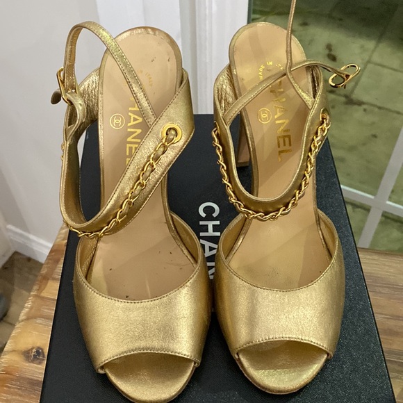 Chanel Size 38.5